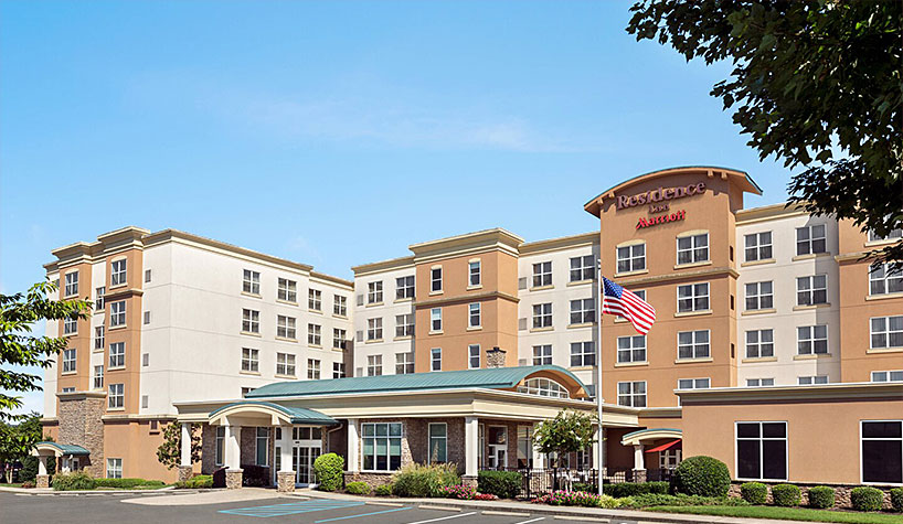 AHIP Outpaces Competitors in Q2 RevPAR